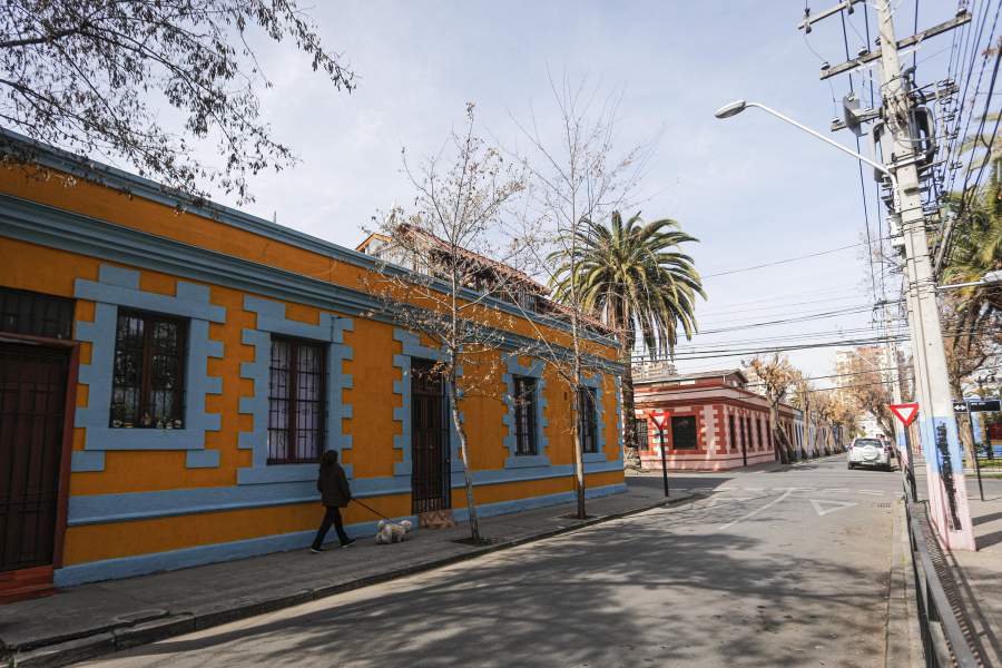 Plazas, luminarias y fachadas: con $ 20 mil millones buscan mejorar el rostro de la comuna de Santiago