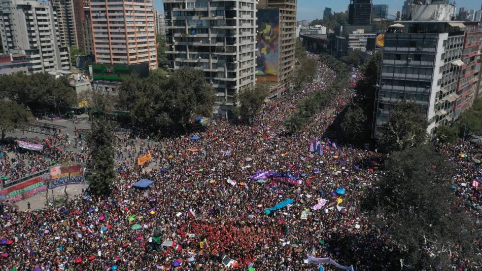 Medios nacionales analizan asistencia a histórica marcha del 8M