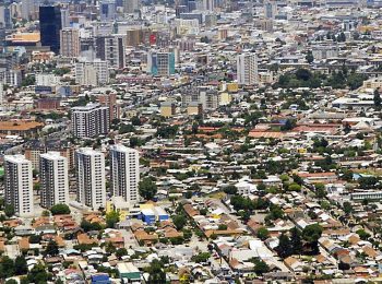 Densidad residencial y comunidad/es ¿Es el barrio un factor de cohesión social en las tendencias actuales de crecimiento metropolitano?