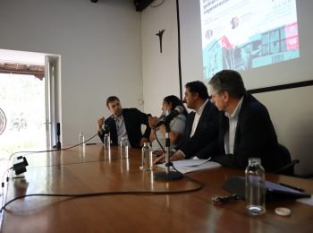 Seminario «El papel de los gobiernos locales en la regeneración de barrios» se desarrolló con alta concurrencia y la participación de las máximas autoridades de Puente Alto y Lo Barnechea