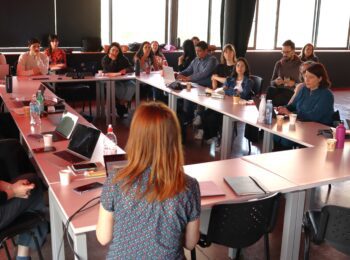 Clase Abierta abordó la reconstrucción post-desastres desde una mirada feminista y global