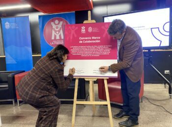 Seminario “La Pintana en movimiento”: IEUT UC y la Municipalidad de La Pintana firman convenio de colaboración
