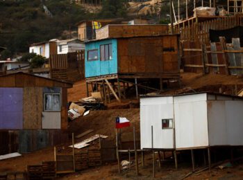 La deuda habitacional y sus efectos: análisis de Javier Ruiz-Tagle en Emol Social Facts