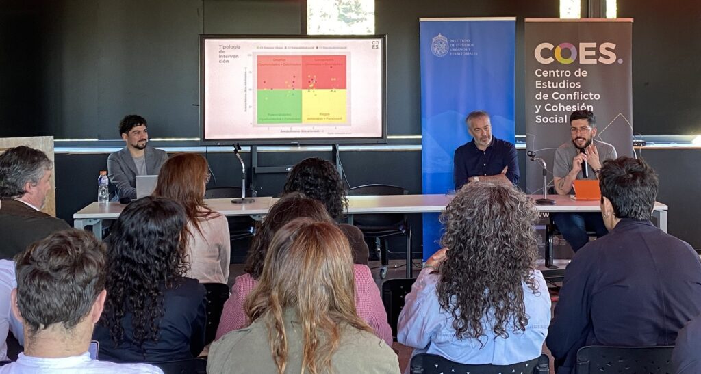 Diálogo entre academia y política pública marca seminario COES–MINVU en el IEUT UC
