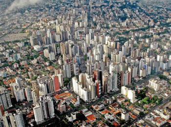 Académico brasileño Paulo Neto presenta estudio sobre el modelo metropolitano de Curitiba