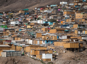 Crisis de la vivienda: un modelo agotado. Diálogo entre Raquel Rolnik y Luis Fuentes en El Mostrador