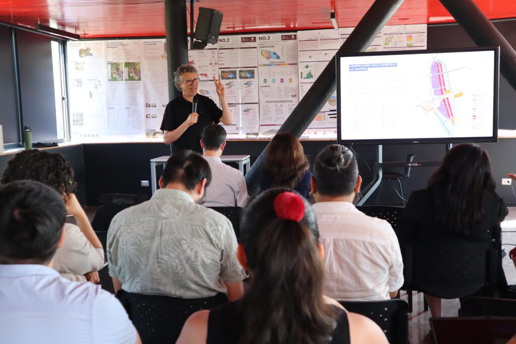 Talleres de Planificación Urbana IEUT UC presentaron resultados del segundo semestre 2025