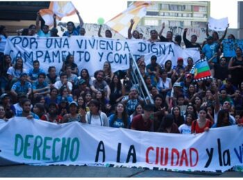 Vivienda colaborativa: académico Javier Ruiz-Tagle participó de encuentro en Colombia para exponer sobre las cooperativas de vivienda en Chile