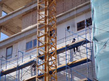 ¿Más o mejores viviendas? / Javier Ruiz-Tagle en La Tercera