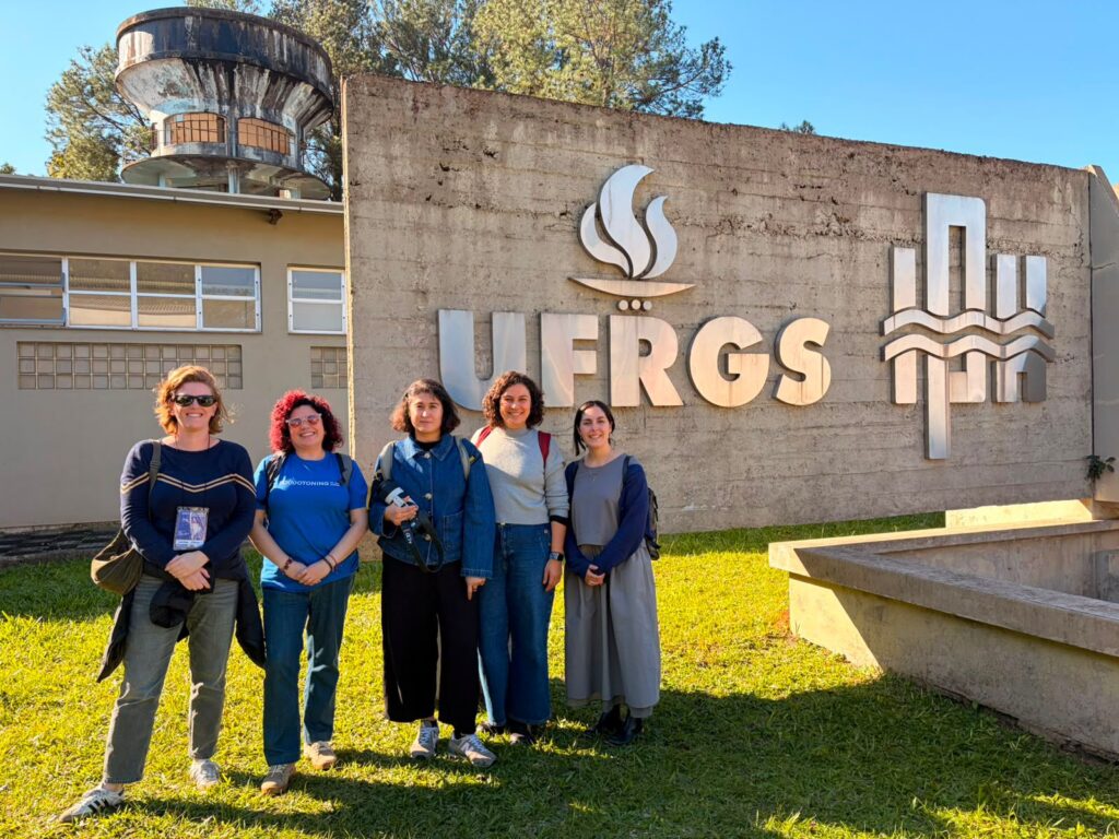 Académicas IEUT UC participan en encuentro internacional sobre sostenibilidad urbana en Brasil