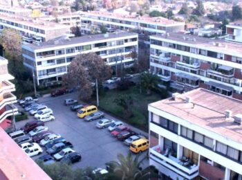 Villa Frei: el patrimonio moderno está de cumpleaños y se sostiene en comunidad / Christian Matus en El Mostrador